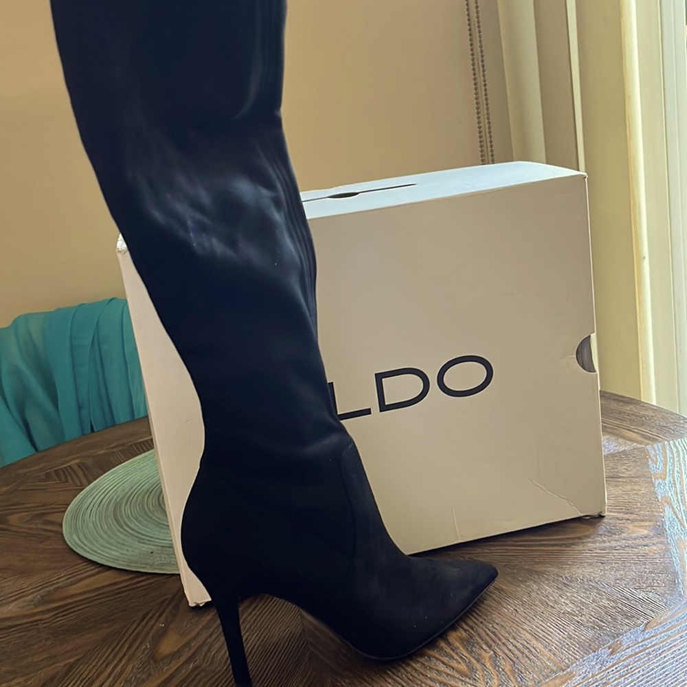 High legs boots 👢BRAND NEW